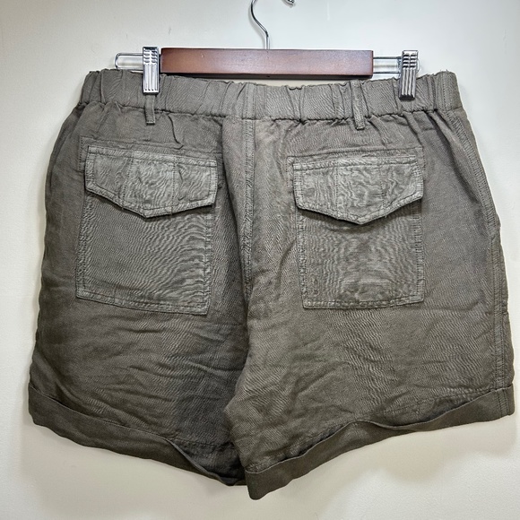 Max Mia Green Linen and Rayon Shorts - Picture 4 of 5